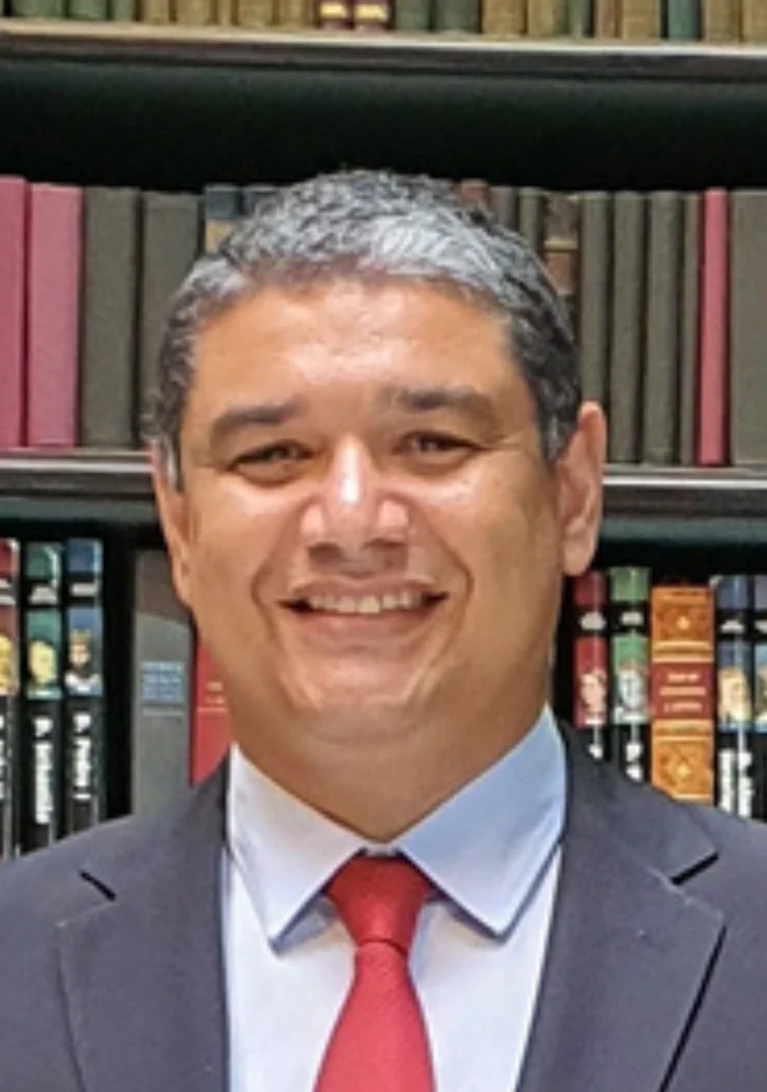 Dr. Alex Ferreira Leite